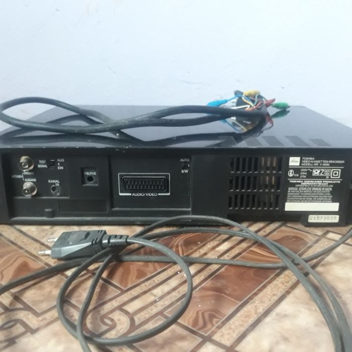 Відеомагнітофон .