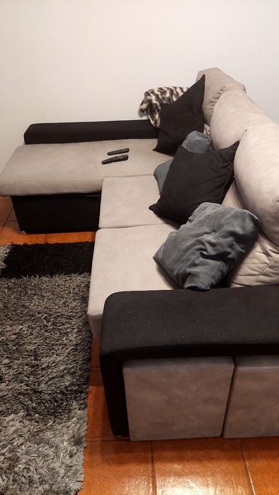 Sofa chaigue longue impecável