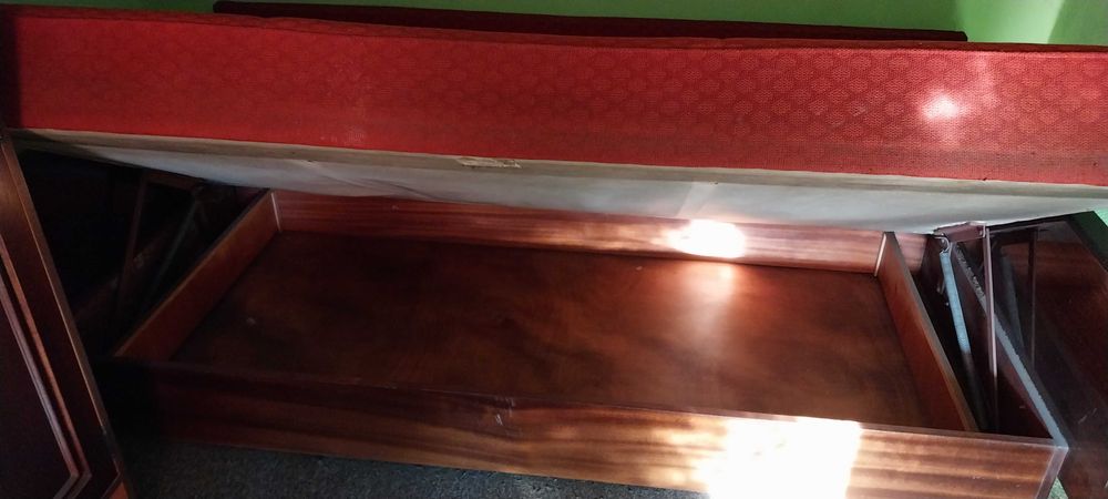 tapczan łóżko z PRL-u