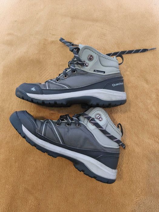Botas femininas para caminhada