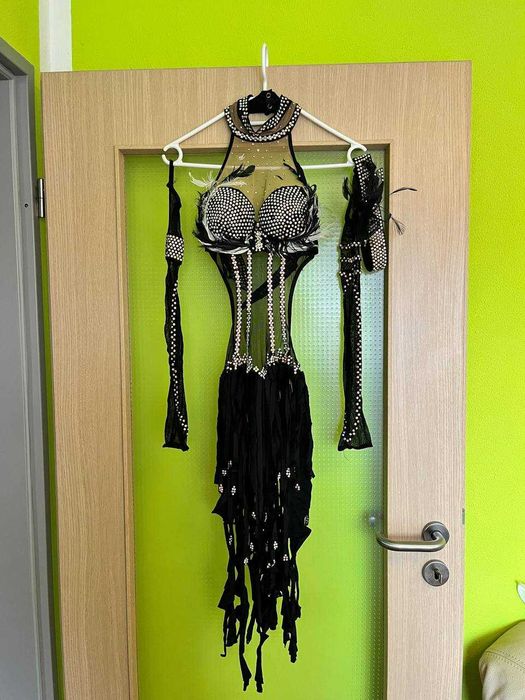 Костюми для сучасних танців та гімнастики. Ціна різна