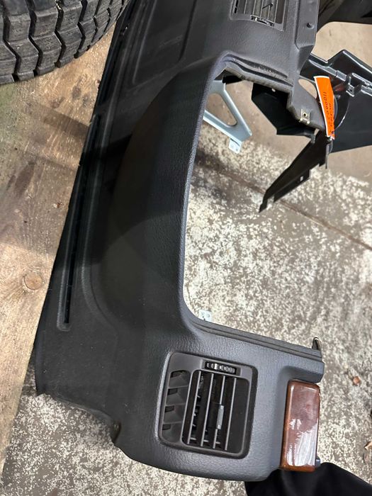 Range Rover P38 Tablier 275€