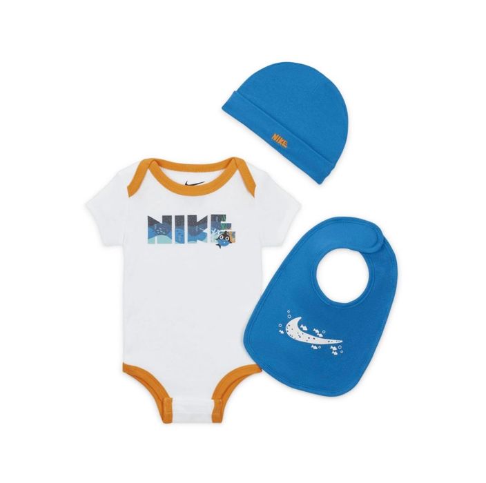 Conjunto bebé Nike novo