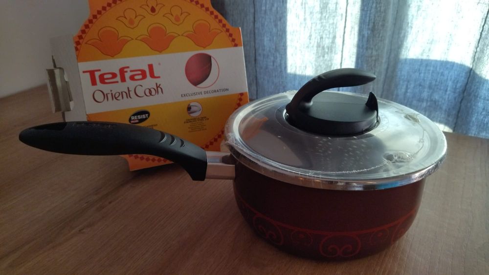 Panela TEFAL com tampa
