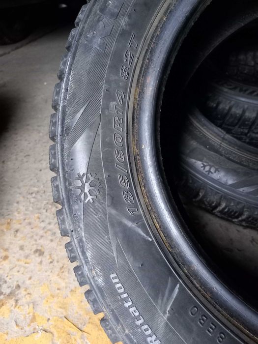 шини резина R 14 185/60 ROADSTONE корея зимние в отличном состоянии!