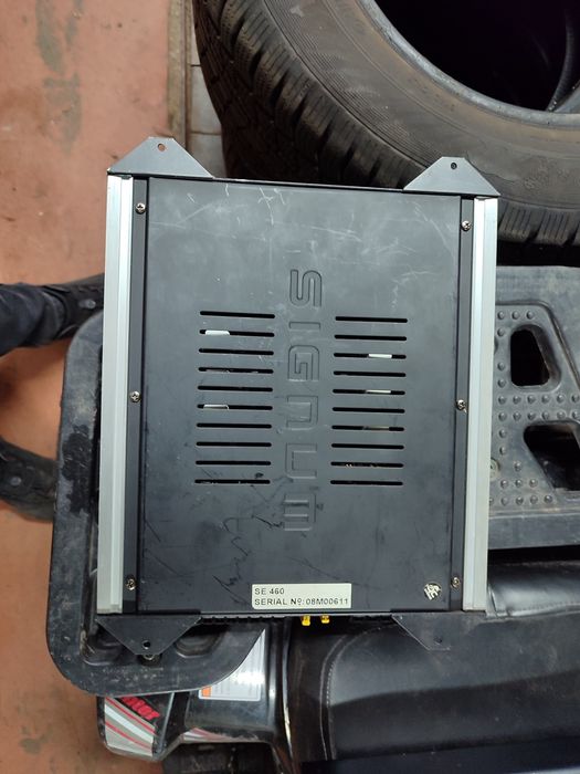 Продам два усилителя автомобильних