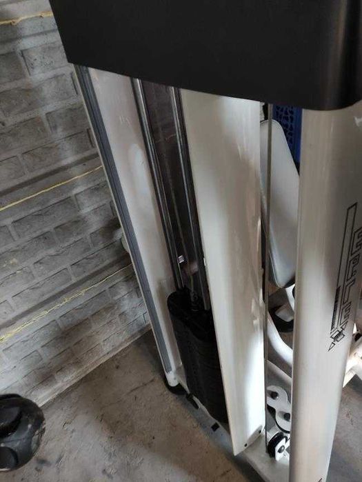 Atlas Maszyna VERTEX wypychanie na klatke klatka chest press siłownia