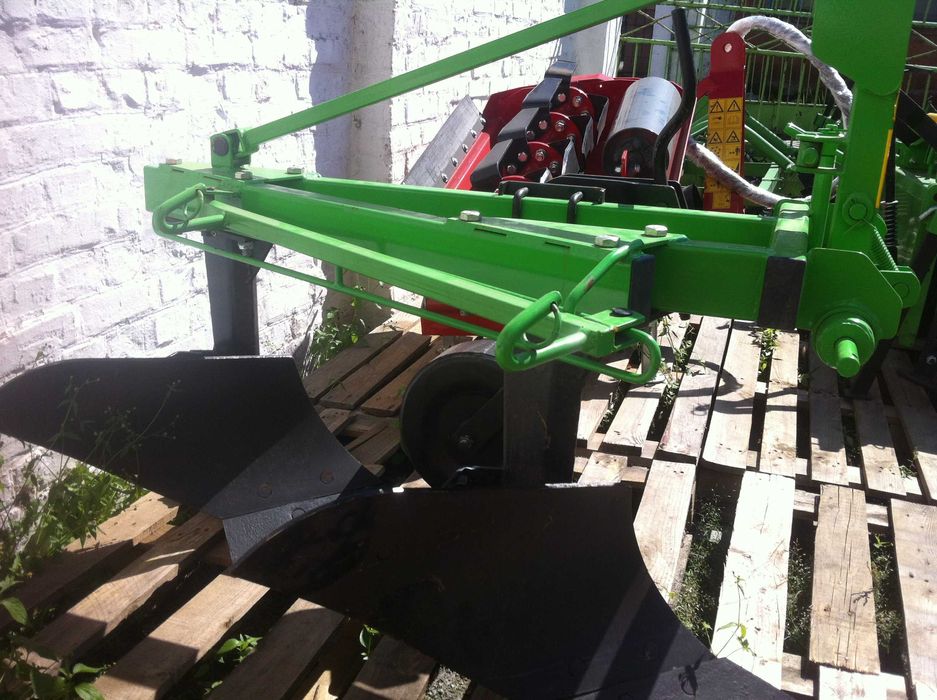 Плуг Бомет є всі розміри