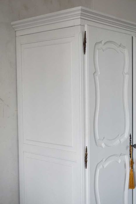 biała szafa ludwikowska ludwik antyki stara drewniana shabby chic