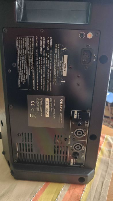 PowerMixer Yamaha EMX 212s