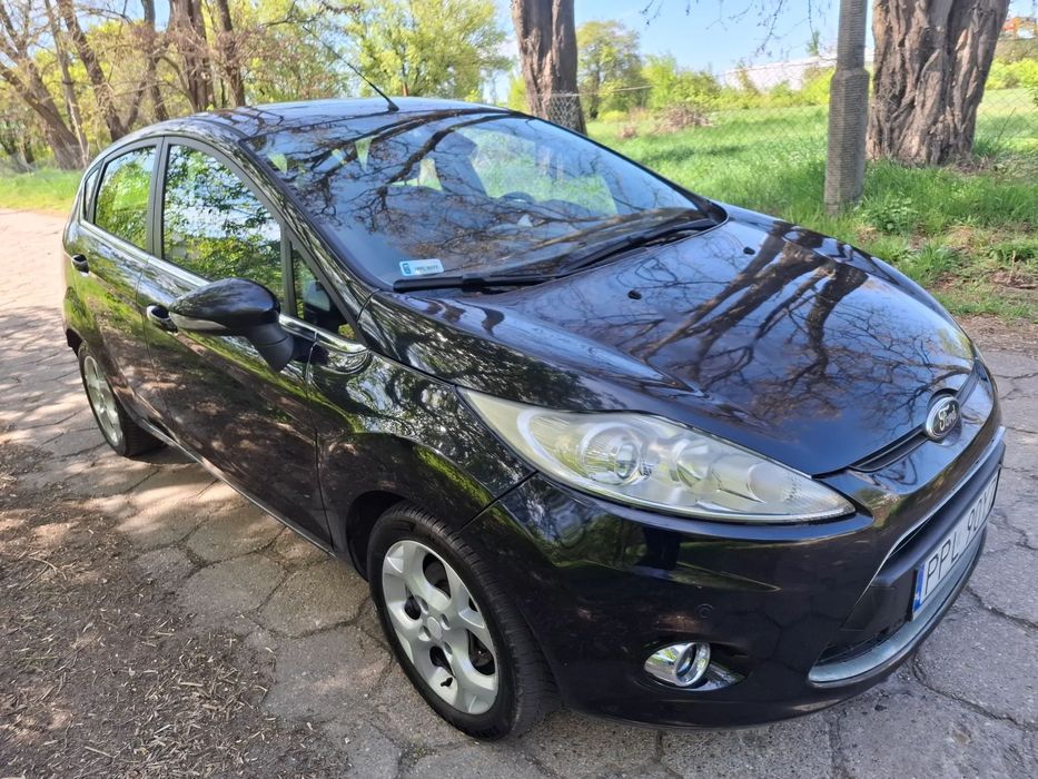 Ford Fiesta Ford Fiesta 1.6 Diesel. Bogata wersja. Podgrzewane szyby i fotele.