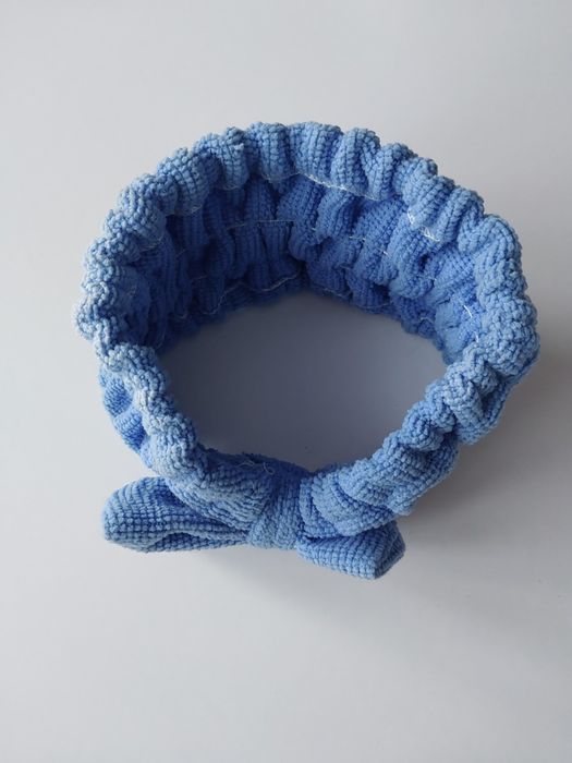 Niebieska opaska kosmetyczna