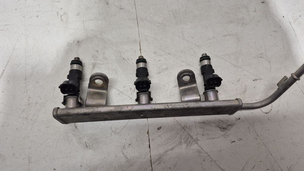 Listwa wtryskowa Mitsubishi