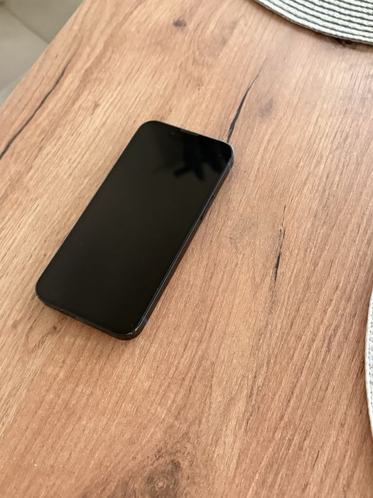 Iphone 13 mini.