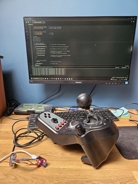 Kierownica Logitech G923 PC Xbox gratis shifter z G25 na usb!