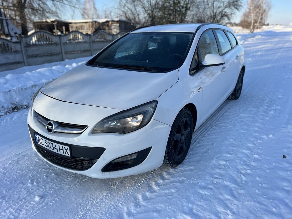 Opel Astra 1.3 cdti  2012 рік