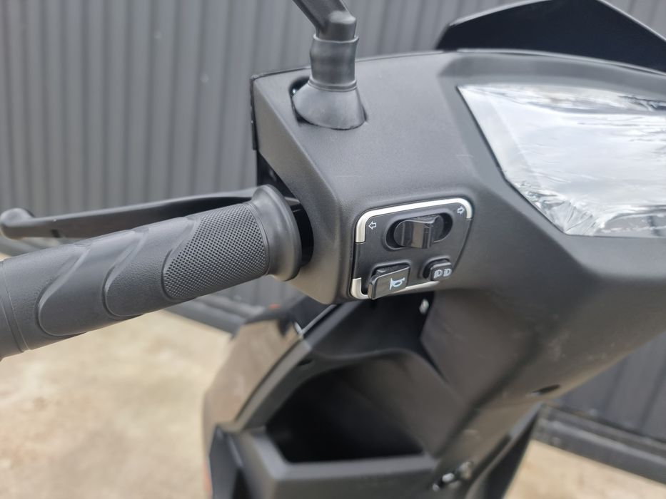 Електроскутер SokMoto WOLF 
2999w 72v 28ah