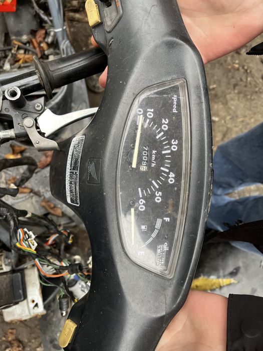 Продам запчасті на хонду діо аф 34-35 не дорого срочно ситайте опис