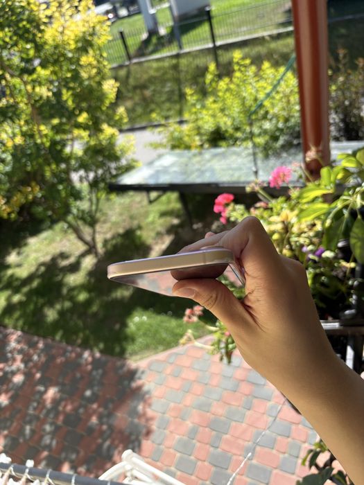 Iphone 15 plus gratisy  jak nowy