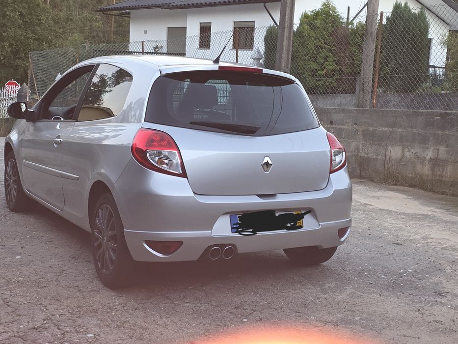 Renault clio comercial 2012
