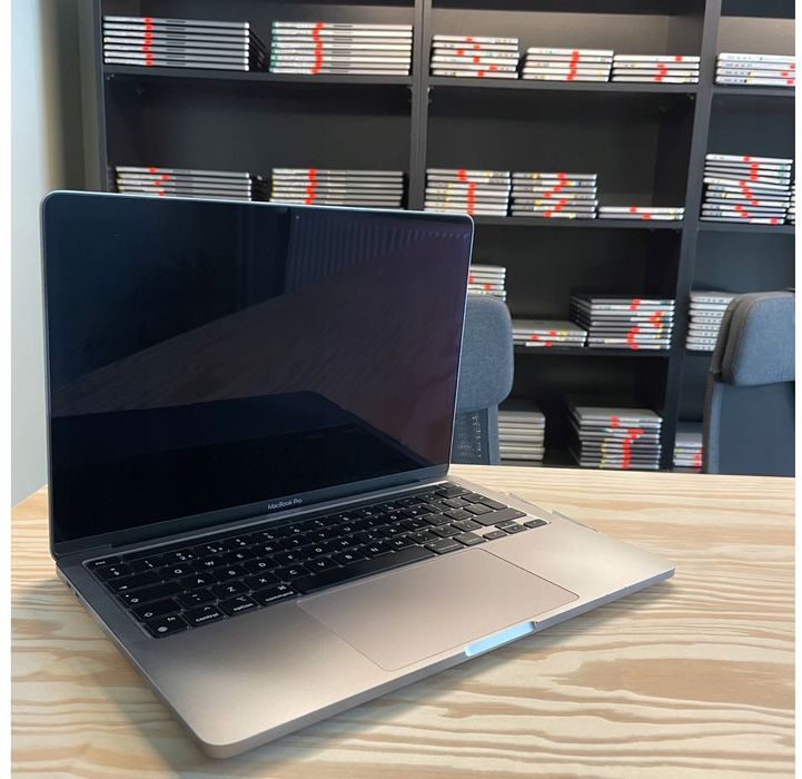 Laptop 2022 Apple Macbook Pro 13 A2338 M2 16 GB/256GB SPACE GREY