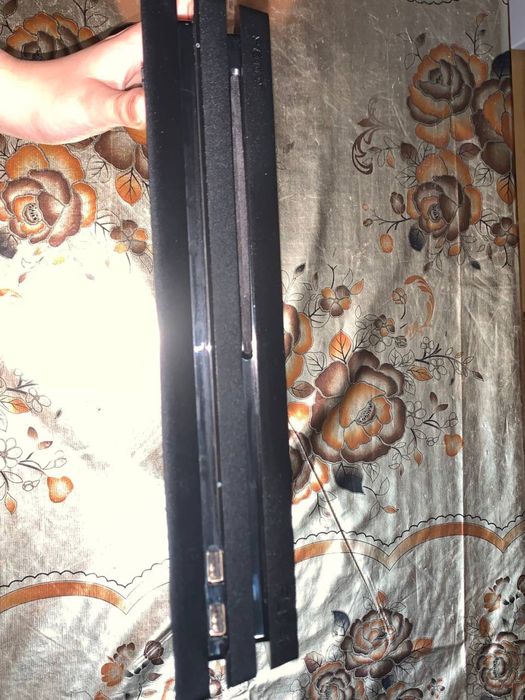 Sony PlayStation 4 Pro 1TB — СТАН, ЯКИЙ ВРАЖАЄ