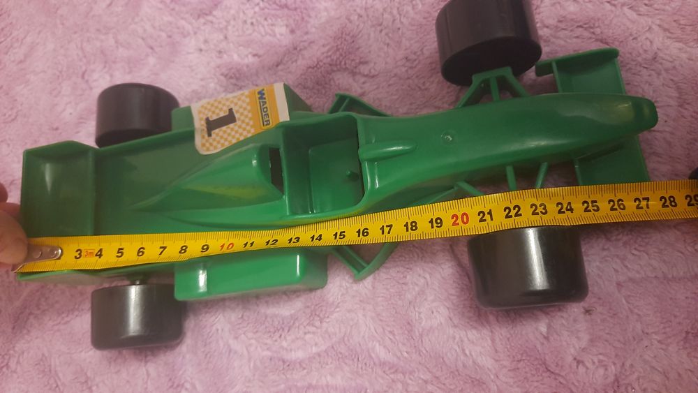 Машинка  іграшка