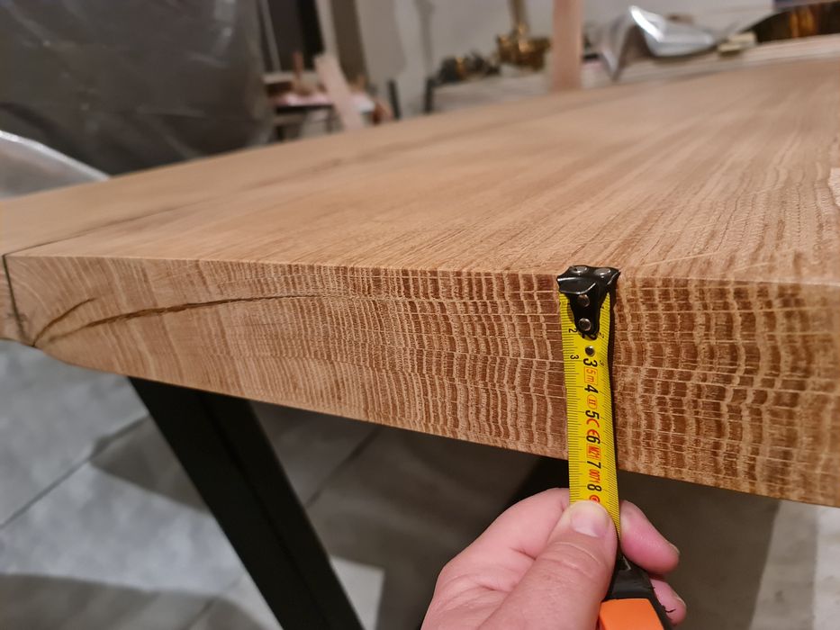 Stół monolit dąb lite drewno live edge loft massivholztisch