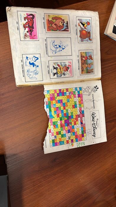 Caderneta cromos antiga walt disney