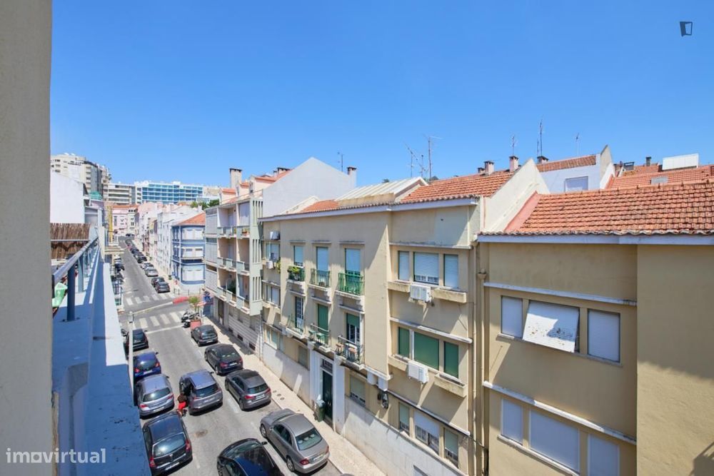 Quarto - localizado em Alameda Lisbon