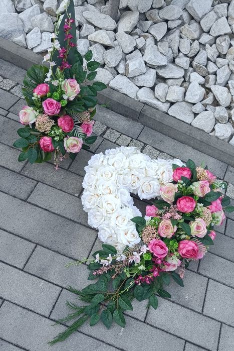 Komplet nagrobny stroik na grób cmentarz serce duże
