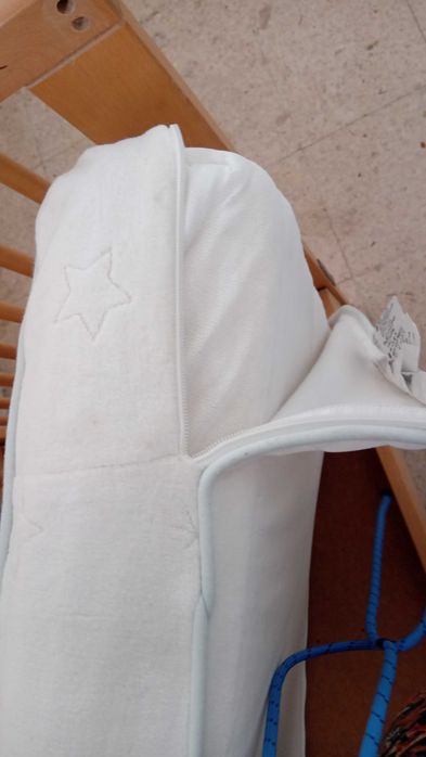 Berço cama com proteção