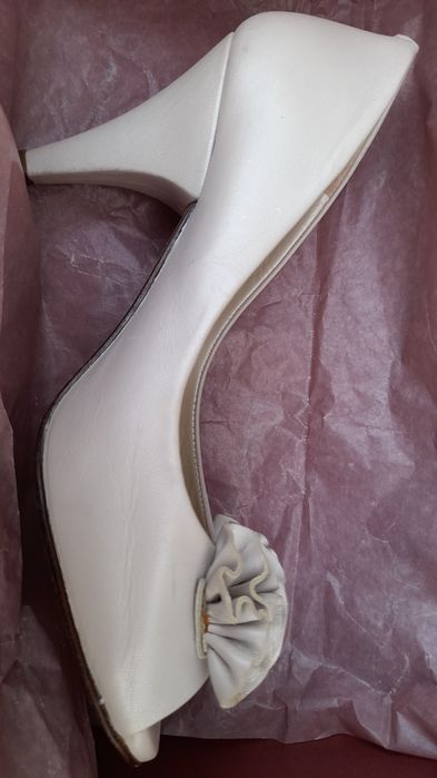 SAPATOS marca espanhola  "Lodi" noiva / cerimonia ,branco perola 35 tu