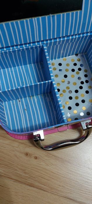 Kuferek, pudełko Barbie gratis
