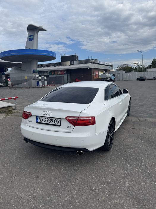 Продам Audi A5 B8 3.2 quattro официал