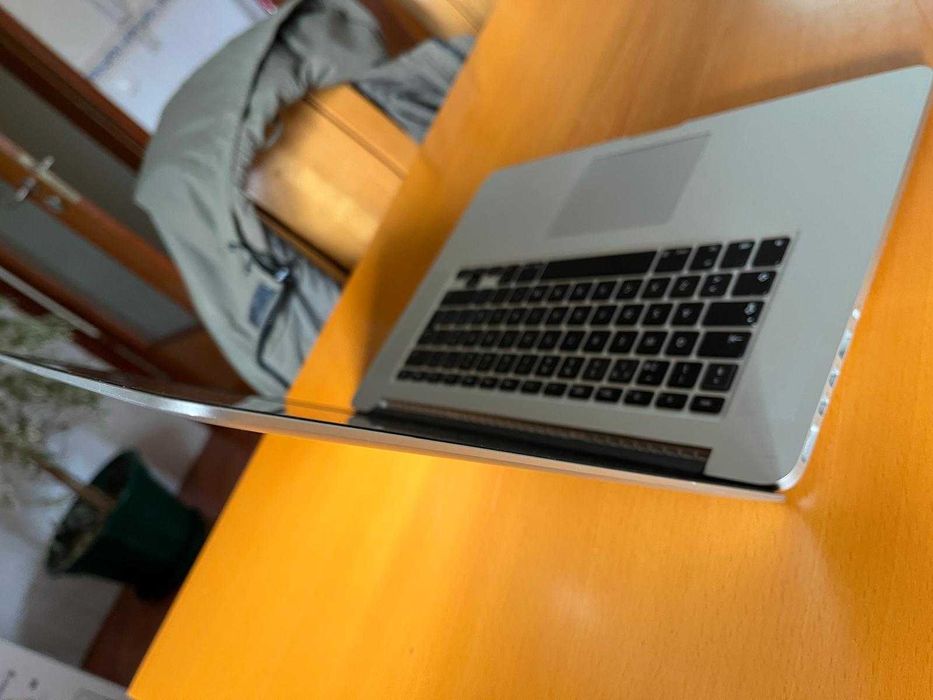 Macbook Pro 15" A1398 i7-4980HQ 16GB RAM 2TB SSD