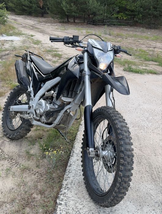 Продам лонкін 300 2023