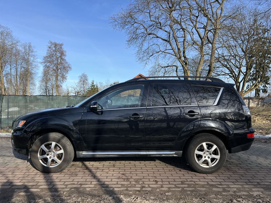 •Mitsubishi Outlander• 2011rok• 2.2 di-d• 1 wlaściciel• z Niemiec•
