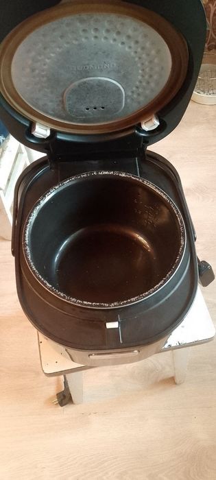 Продам мультиварку...
