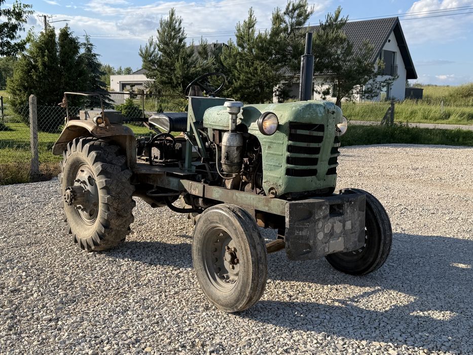 Traktor Sam Silnik C330 Podnośnik