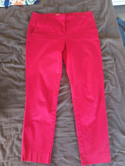 Malinowe spodnie firmy Orsay cygaretki rozmiar 38