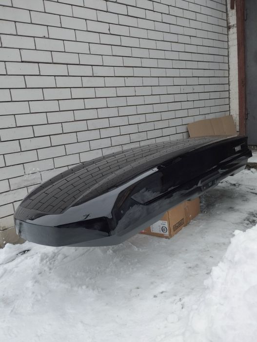 Thule Motion XT Alpine Black Glossy бокс на крышу авто.