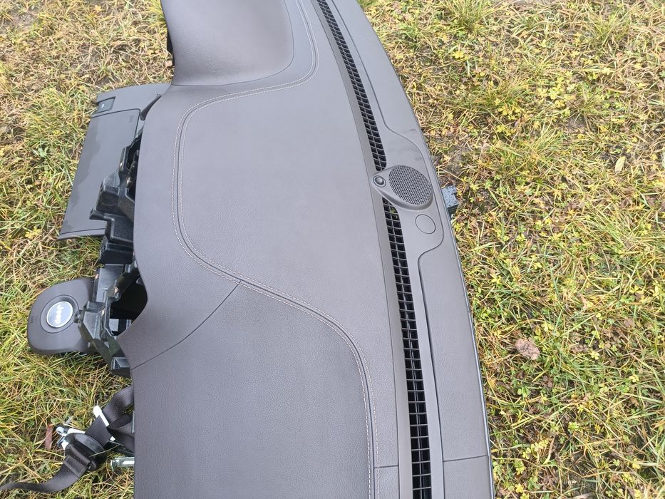 Deska rozdzielcza Jeep grand Cherokee Wk2 Brąz