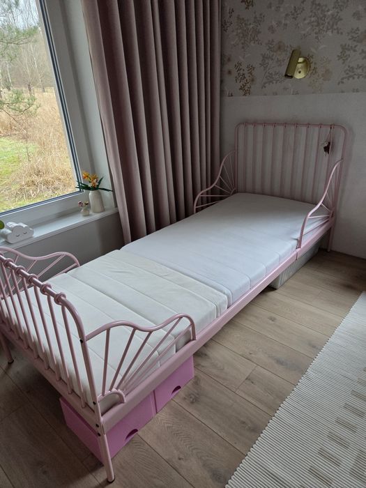 Łóżko dziecięce Ikea Minnen, różowe + materac