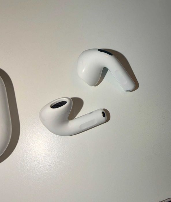 Airpods 4 ANC - com cancelamento de ruído