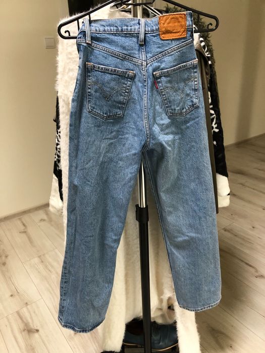 Dzwony jeansowe mom jeans levis