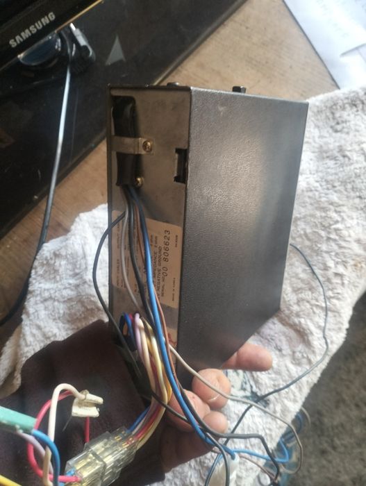 Sprzedam. Wzmacniacz audiovox. AMP 600b