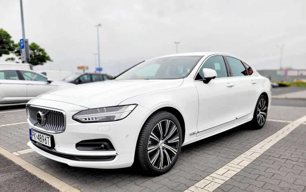 Wypozyczalnia samochodów osobowych Volvo s90, Dacia jogger 7 os