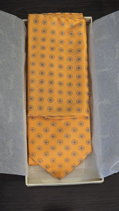 Галстук + платок-паше Brioni оригинал
