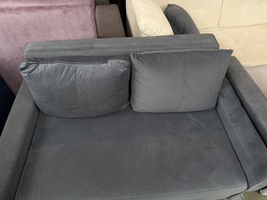 Sofy ,kanapy bardzo mało używane , kilka w stanie idelanym